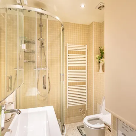 Guestready Modern Near Parc Monceau * פריז