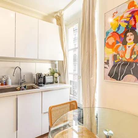 Guestready Modern Near Parc Monceau דירה פריז