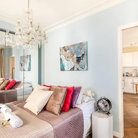 Guestready Modern Near Parc Monceau דירה